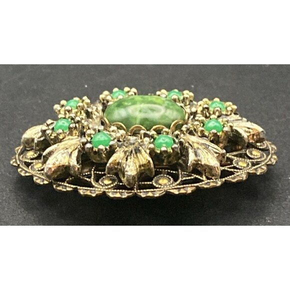 Vintage Brooch Green Matrix Glass & Jadeite Color Cab Gold Tone Filigree Granny - Picture 6 of 8